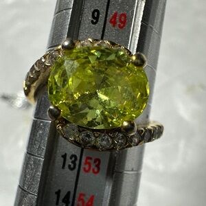 Vintage peridot ring